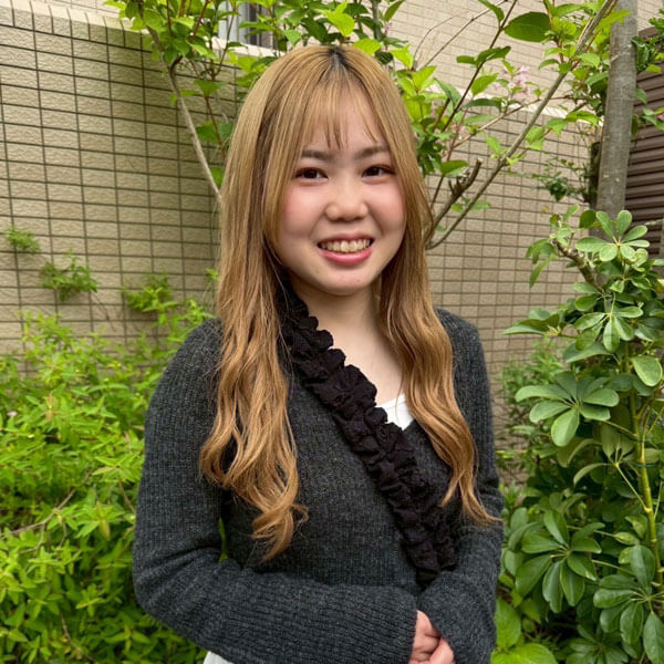 ブレスのスタッフ、相良美羽の写真