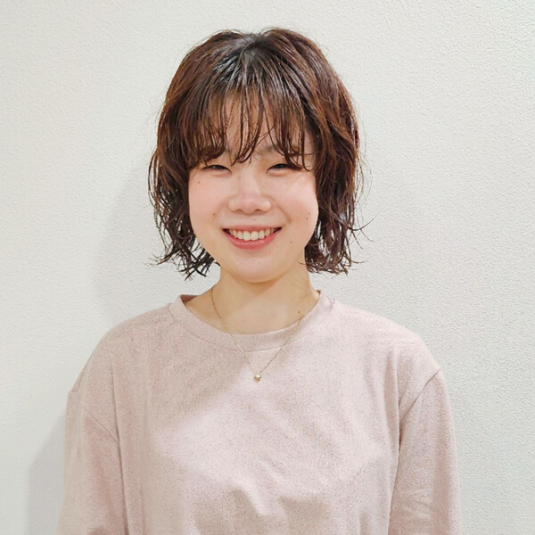 ブレスのスタッフ、'山内幸花'の写真