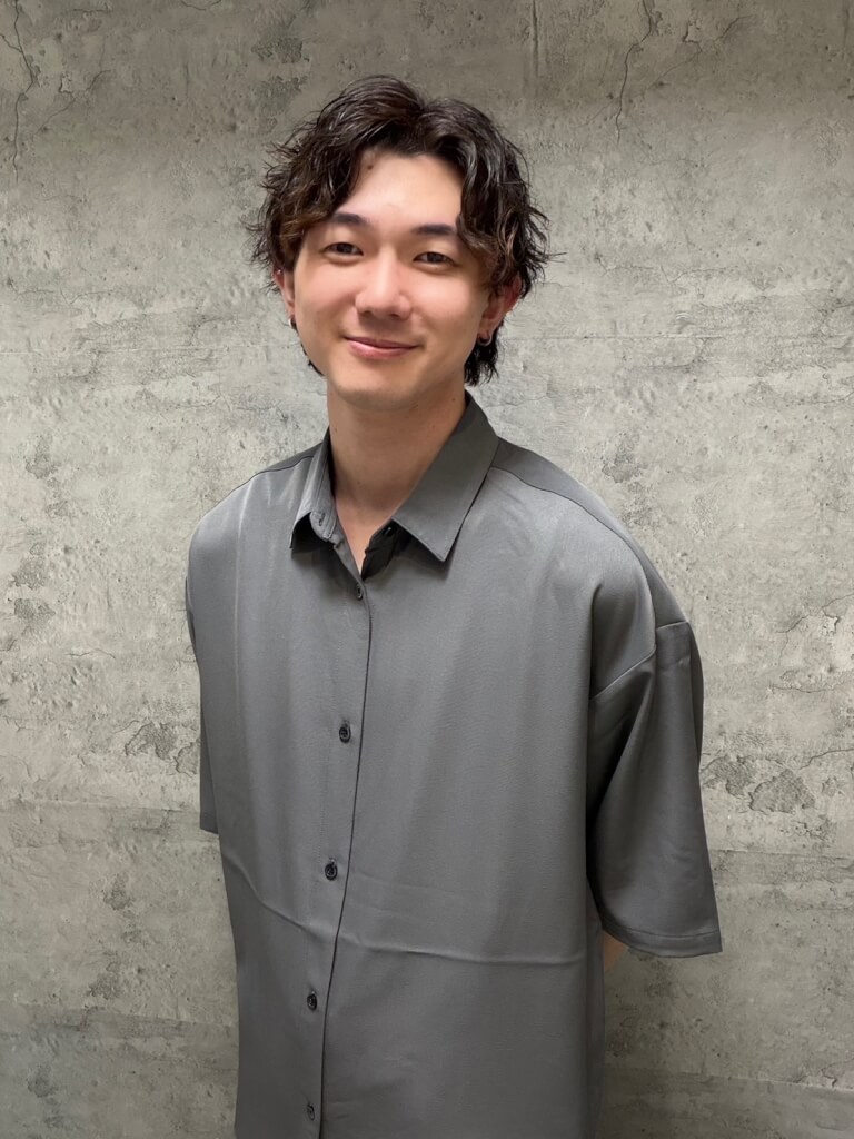 ブレスのスタッフ、'見正恵弥'の写真