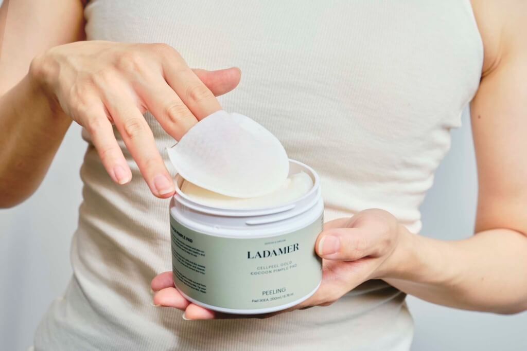 最新情報 肌が変わる、“拭くだけ習慣”。ラダメール ピンプルパッドの